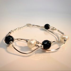 925 Sterling Silver Onyx/Pearl Bracalet
